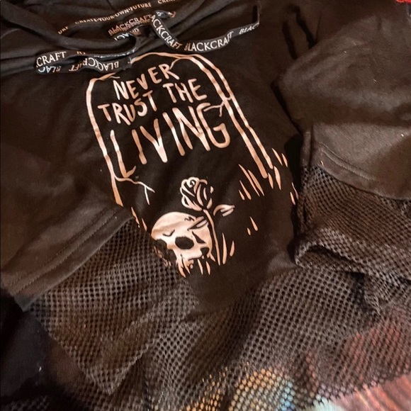NWOT Blackcraft Never Trust The Living crop hoodie - Picture 3 of 4